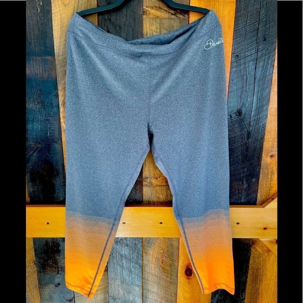 𝅺Dare2B leggings with contrasting color and stripes, size 16